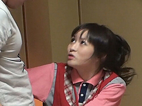 パート先でセクハラ性処理させられ、逆に発情してしまう人妻4時間　サンプル画像17